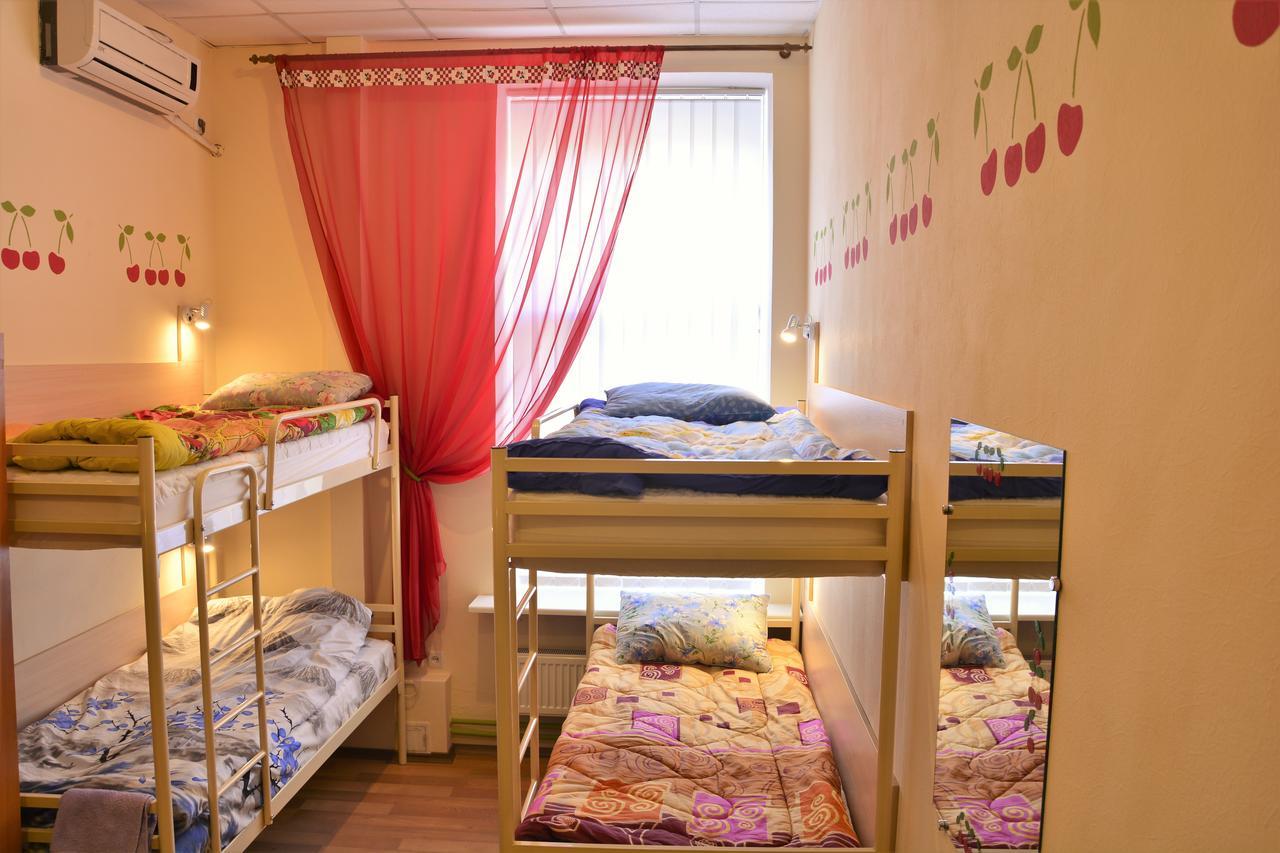 Vishnya Hostel 第聂伯罗彼得罗夫斯克 外观 照片