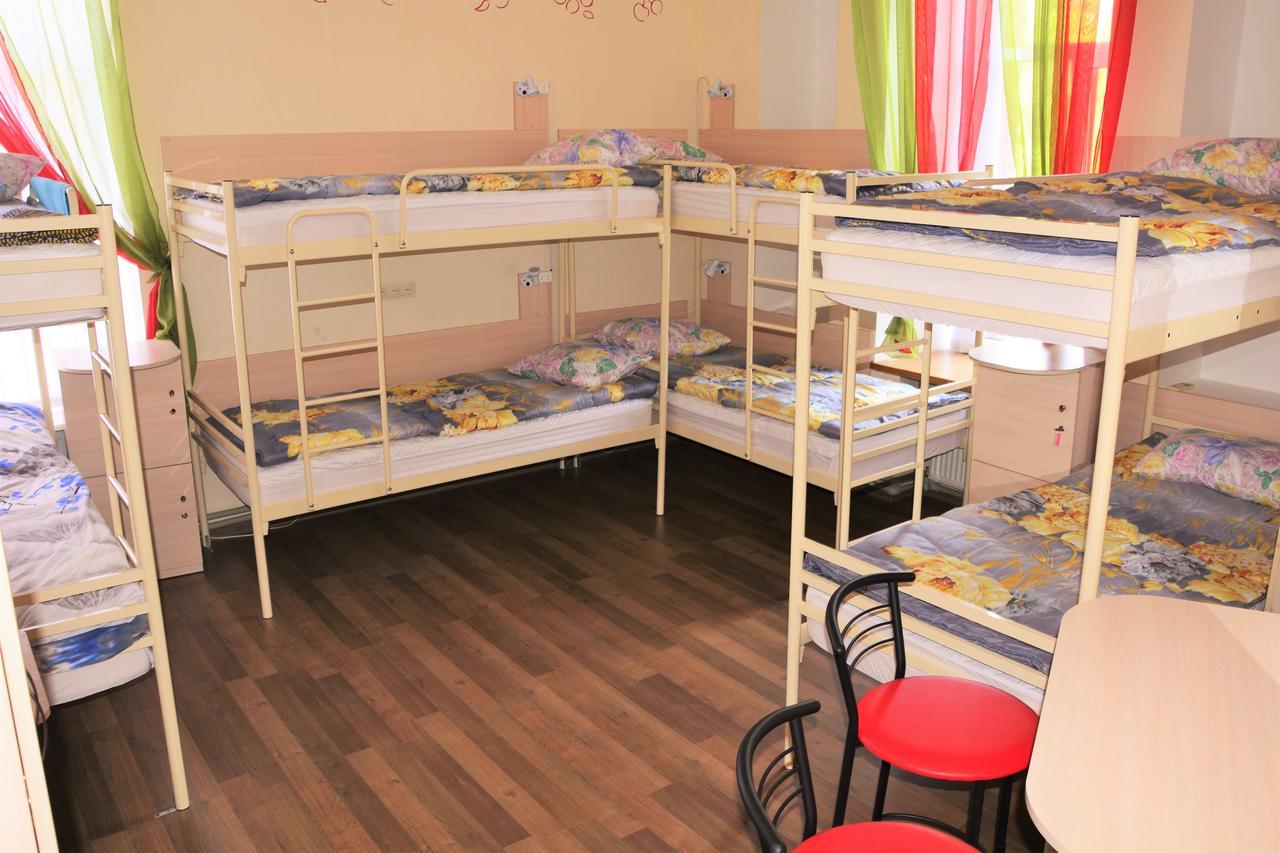 Vishnya Hostel 第聂伯罗彼得罗夫斯克 外观 照片
