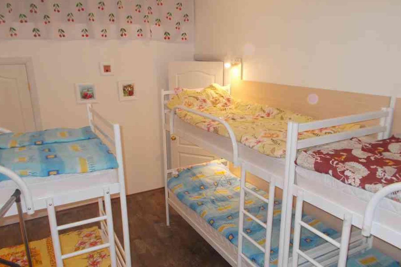 Vishnya Hostel 第聂伯罗彼得罗夫斯克 外观 照片