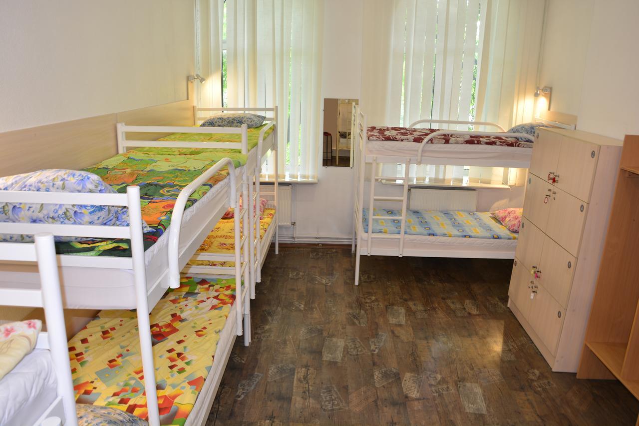 Vishnya Hostel 第聂伯罗彼得罗夫斯克 外观 照片